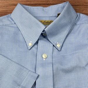 Roundtree & Yorke Gold Label Men’s Short Sleeve Button-Down. Large.